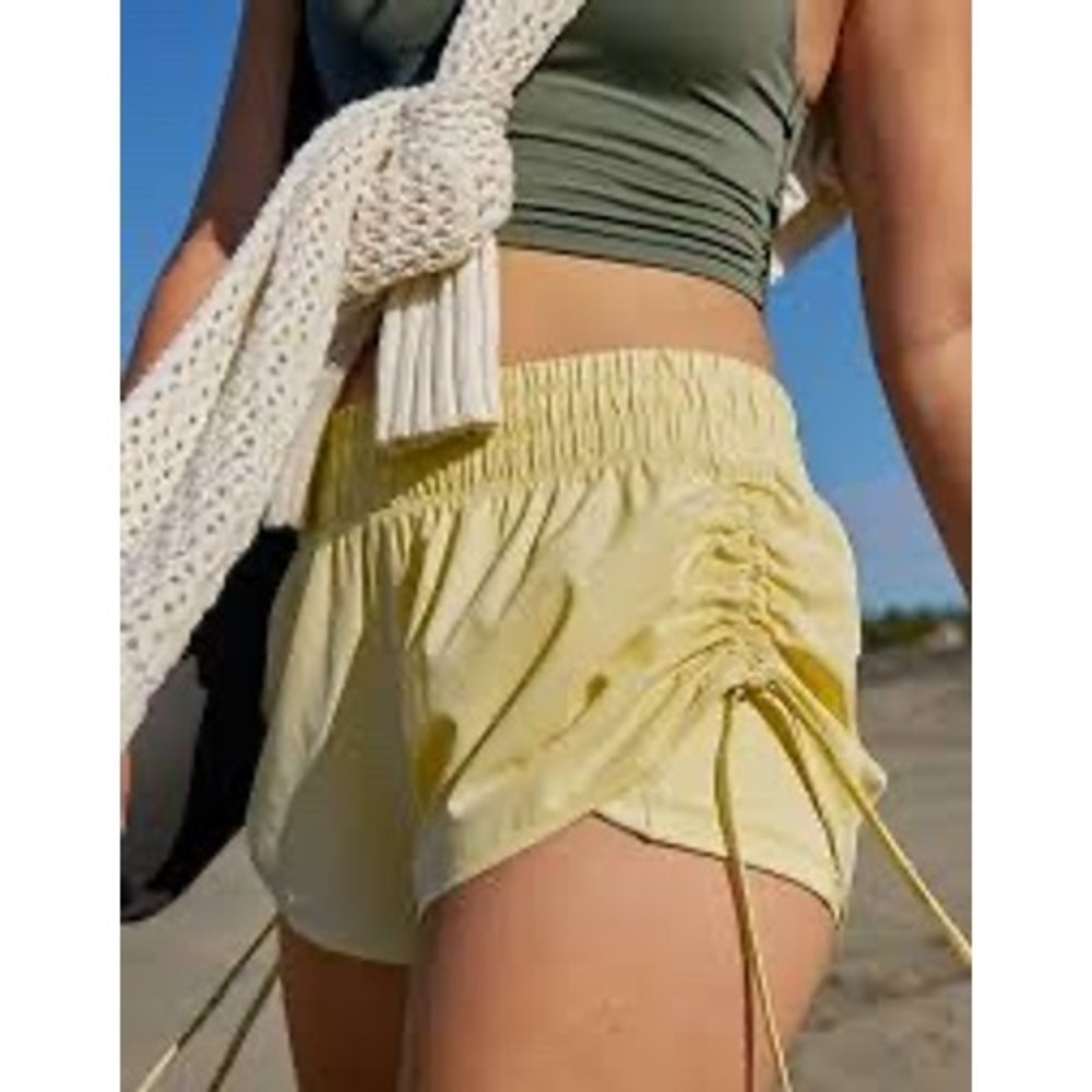 OFFLINE by Aerie Real Good Ruched Side Shorts Pale Yellow XL 0784-3652